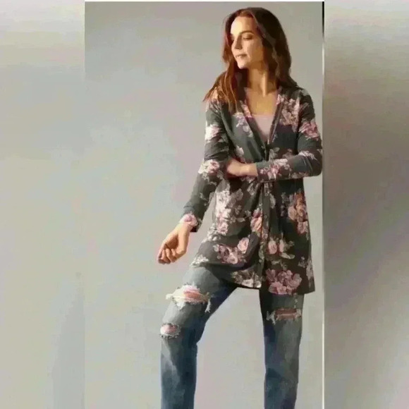 Agnes & Dora™ Essential Cardigan Floral Pop of Pink Size XS (0-2) Lightweight - Picture 8 of 12